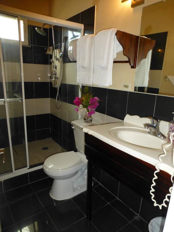 Guest House Villa Mishkan Runaway Bay Zimmer foto