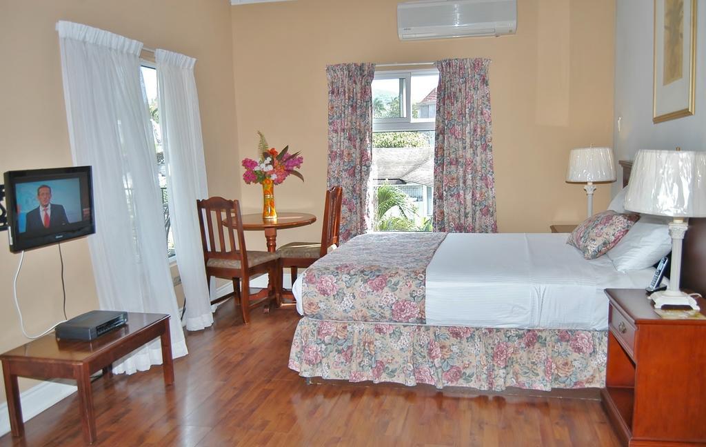 Guest House Villa Mishkan Runaway Bay Zimmer foto