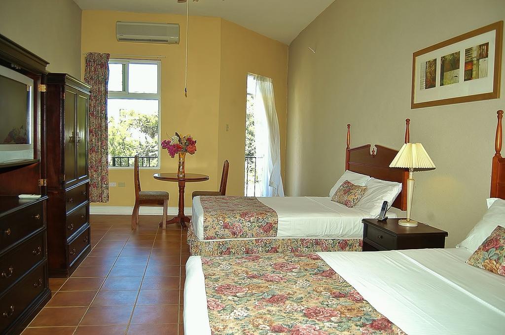 Guest House Villa Mishkan Runaway Bay Zimmer foto